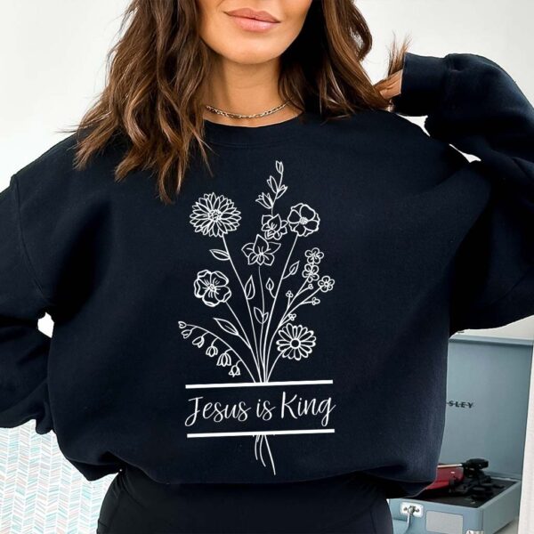 jesus is king sweater